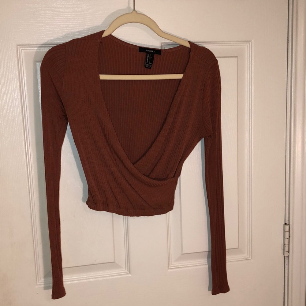 Coral Long Sleeve Crop Top ✨